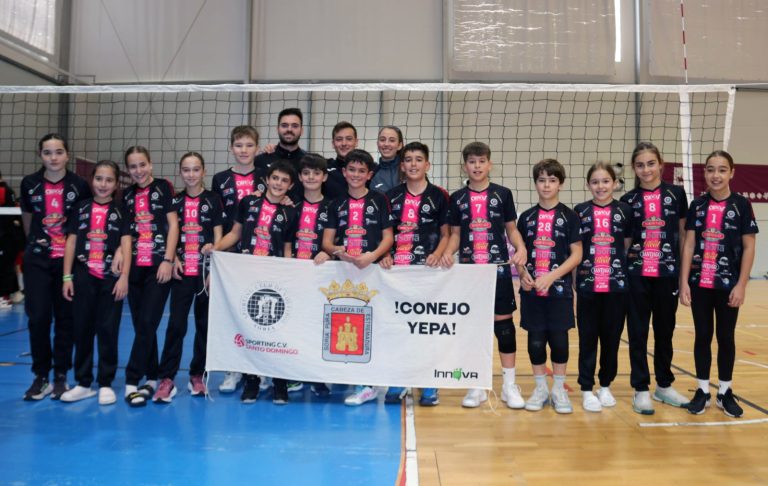 het vrouwelijke alevijnteam van sporting santo domingo c.v. maakt een sterke terugkeer en toont veelbelovend talent in de competitie.